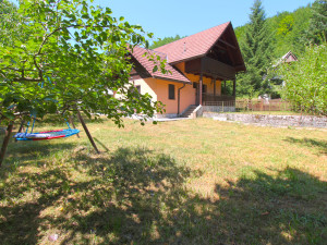 EMBRA prodaje: Vikend kuća, Mehine Luke, Tarčin