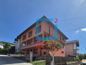 Trospratna kuća / 250m2 / parcela 255m2 / Gornji Kovačići