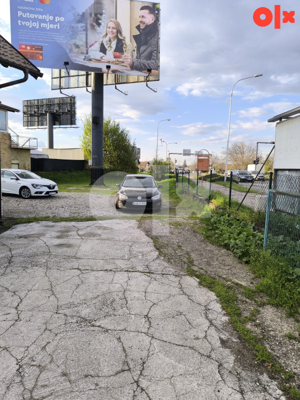 Poslovno stambeni objekat na tranzitu,kuća 136m2 i plac 3