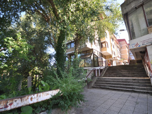 Četvorosban stan sa garažom - Ciglane