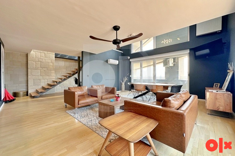 Namješten dvoetežni penthouse sa velikom terasom, Otoka