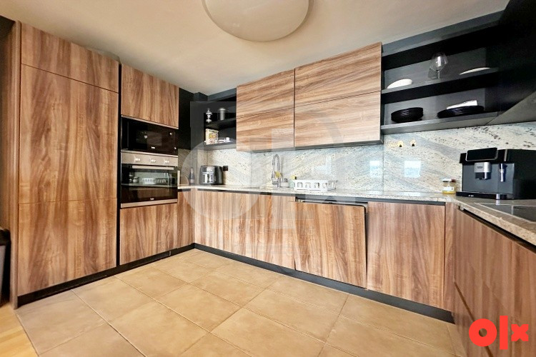 Namješten dvoetežni penthouse sa velikom terasom, Otoka 5