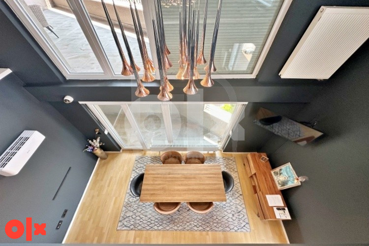 Namješten dvoetežni penthouse sa velikom terasom, Otoka 18