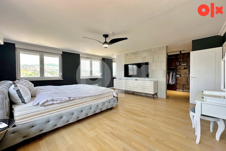 Namješten dvoetežni penthouse sa velikom terasom, Otoka 20