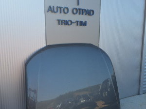 Prednja hauba audi a4 b8 lx7r 2010