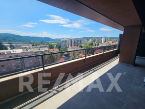 Nov trosoban stan sa pogledom| 83m2 | Palata Centar
