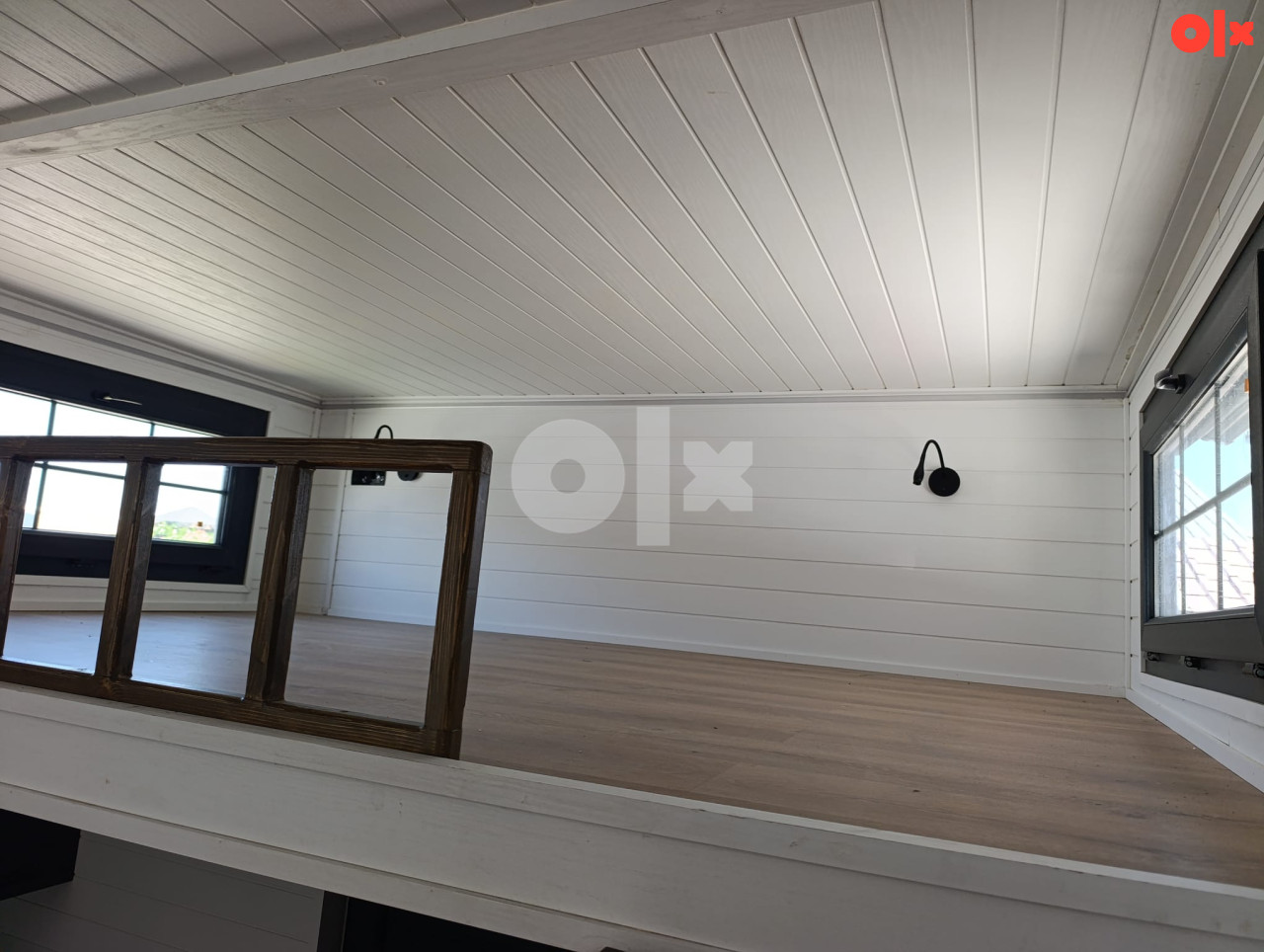 Tiny House 24 m2 Viseci plafon, pergola oko cijele kuce 2