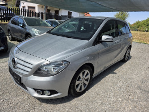 Mercedes B200 CDI 2012g 245,000km NOV SET KVACILA B180