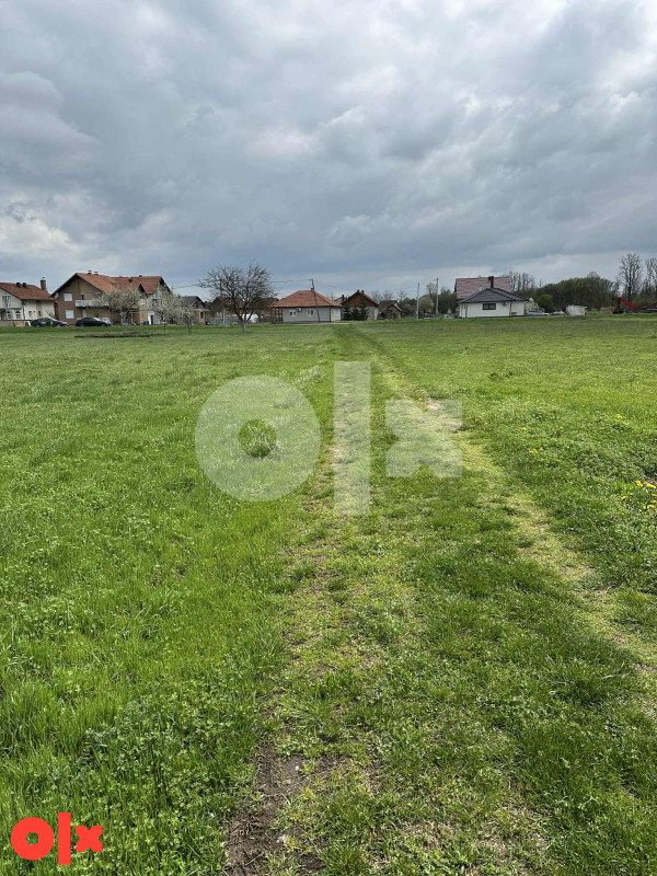 Pučile Bijeljina - zemljište 8454 m2 uz put 5