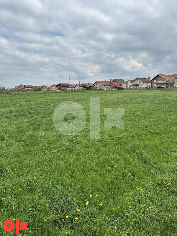Pučile Bijeljina - zemljište 8454 m2 uz put 7