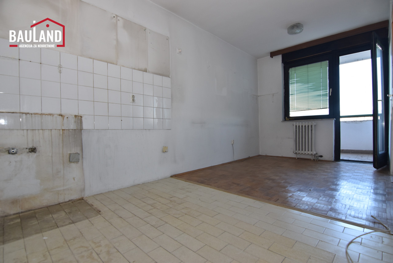 Jednosoban stan, 42m2, lift / Sulejmana Filipovića, Dobrinja 7