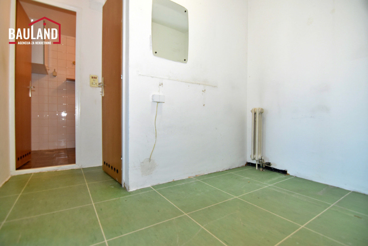 Jednosoban stan, 42m2, lift / Sulejmana Filipovića, Dobrinja 11