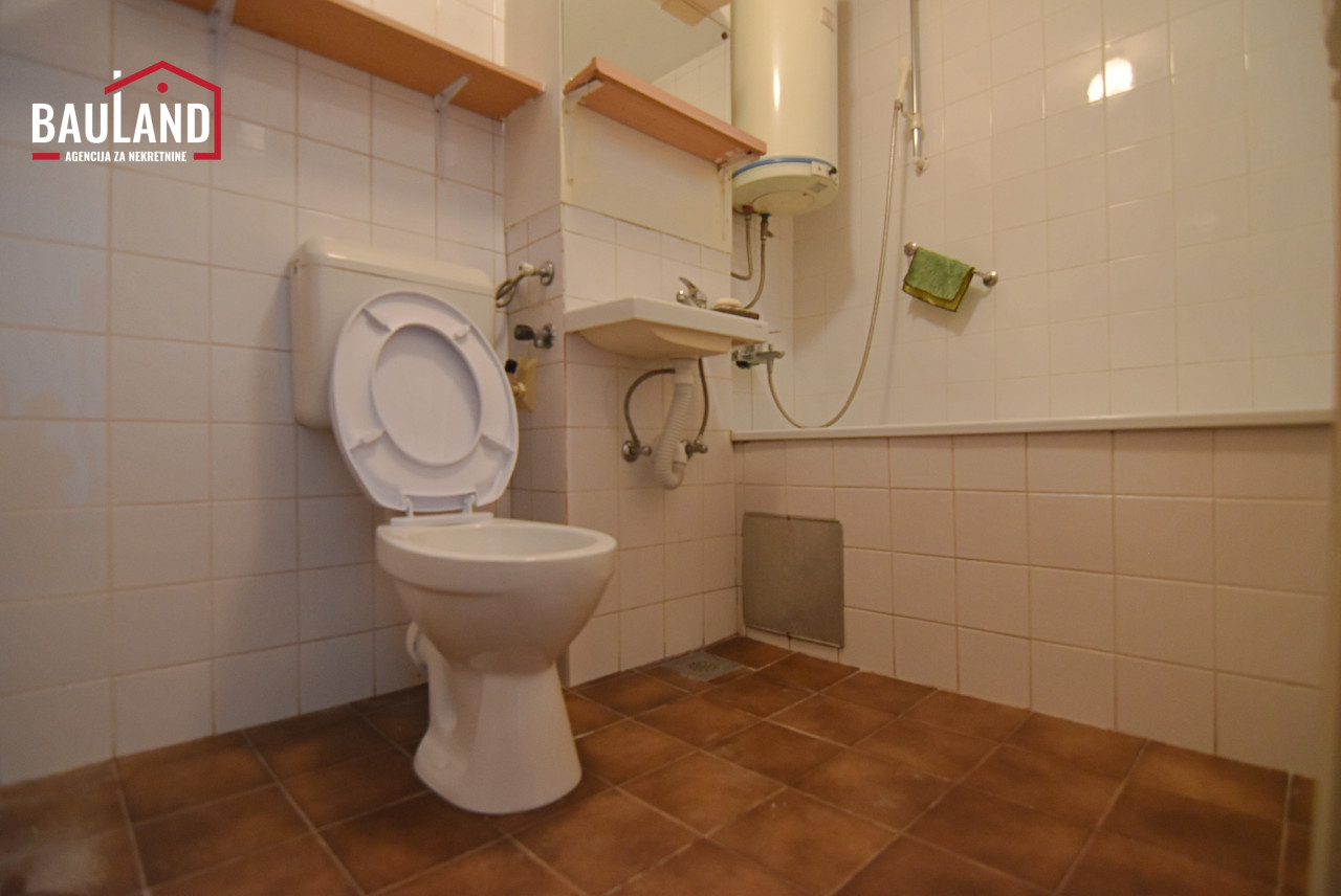 Jednosoban stan, 42m2, lift / Sulejmana Filipovića, Dobrinja 13
