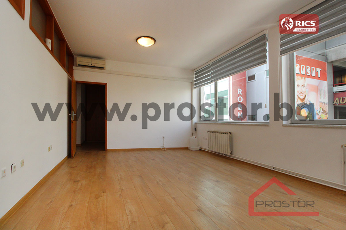 PROSTOR izdaje: Poslovni prostor, 75m2, Hrasno