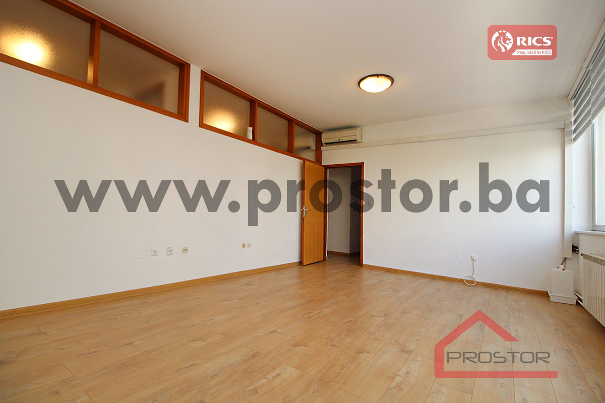 PROSTOR izdaje: Poslovni prostor, 75m2, Hrasno 2