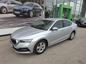Škoda Octavia Ambition 2.0 TDI 115KS MT6 2021 / VIŠE KOMADA
