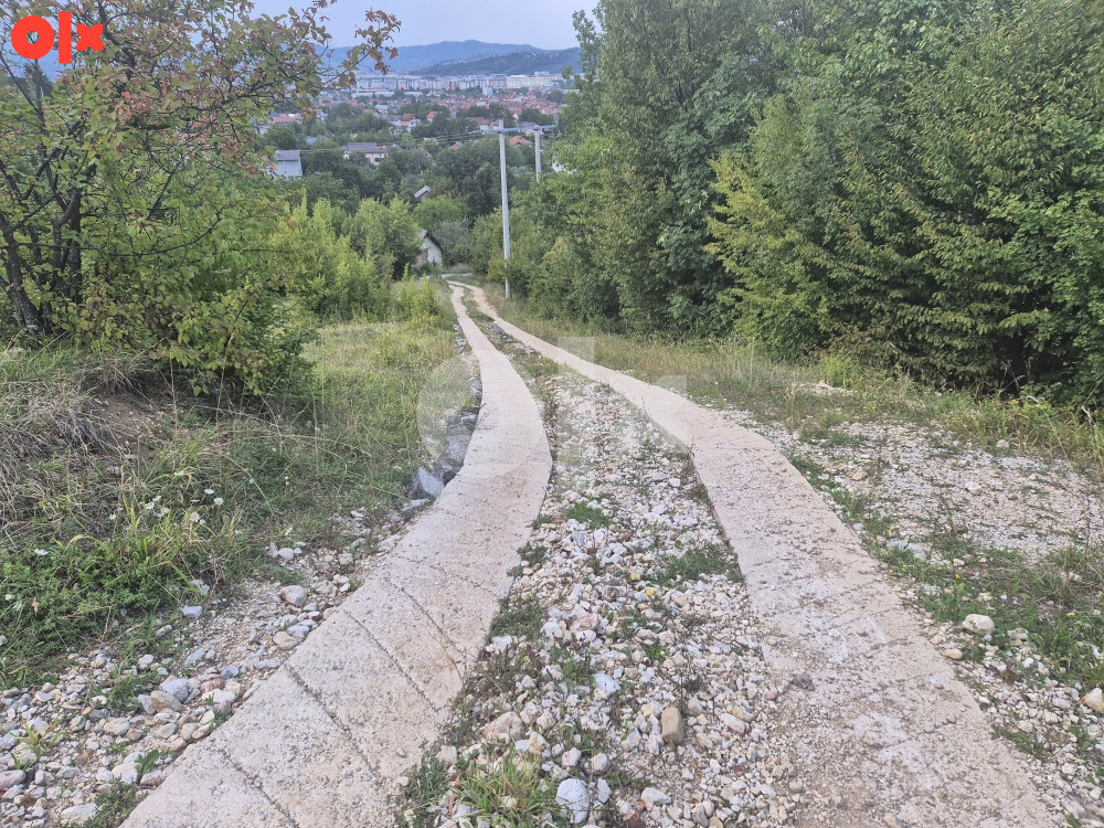 Zemljište Istočna Ilidža Kasindo 300 metara od Osnovne Škole 4