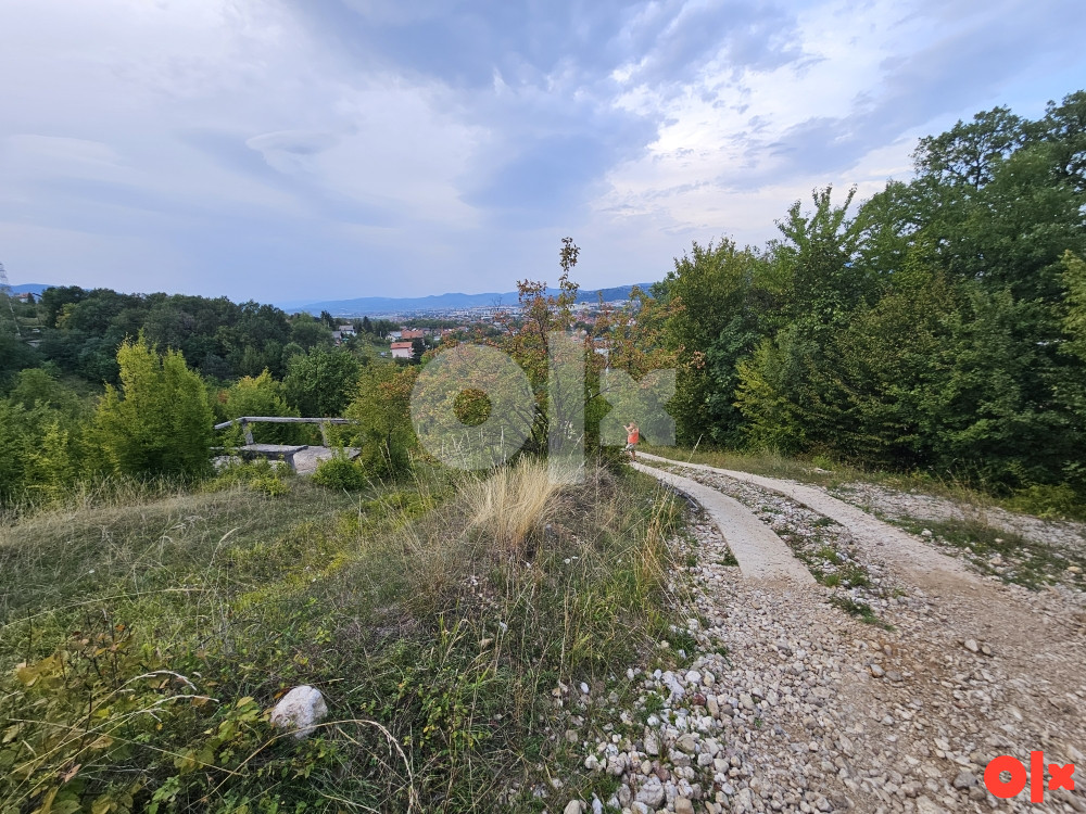 Zemljište Istočna Ilidža Kasindo 300 metara od Osnovne Škole 8