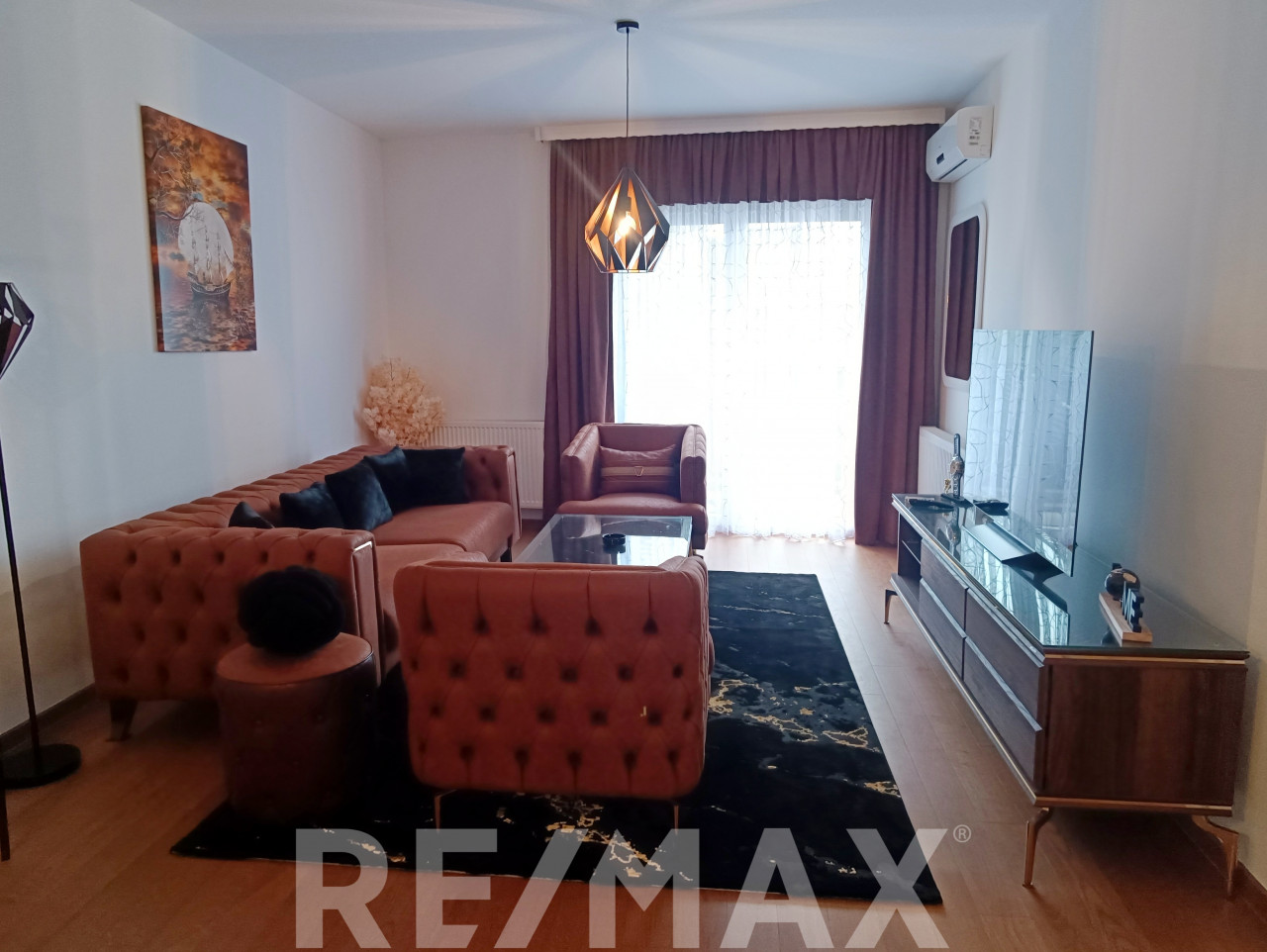 Luksuzan, nov trosoban stan 80m2 sa dva garažna mjesta, Ada 3