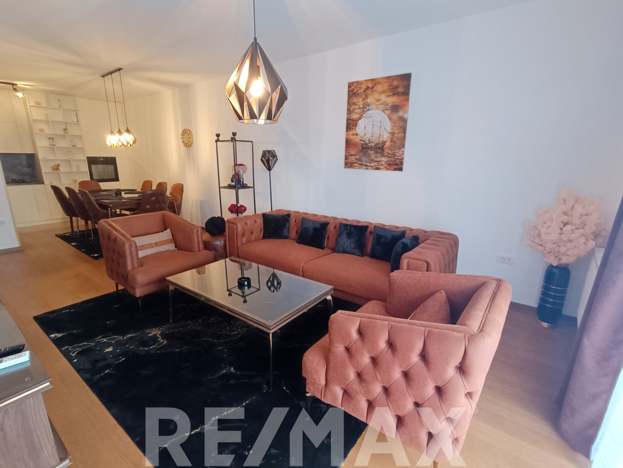Luksuzan, nov trosoban stan 80m2 sa dva garažna mjesta, Ada