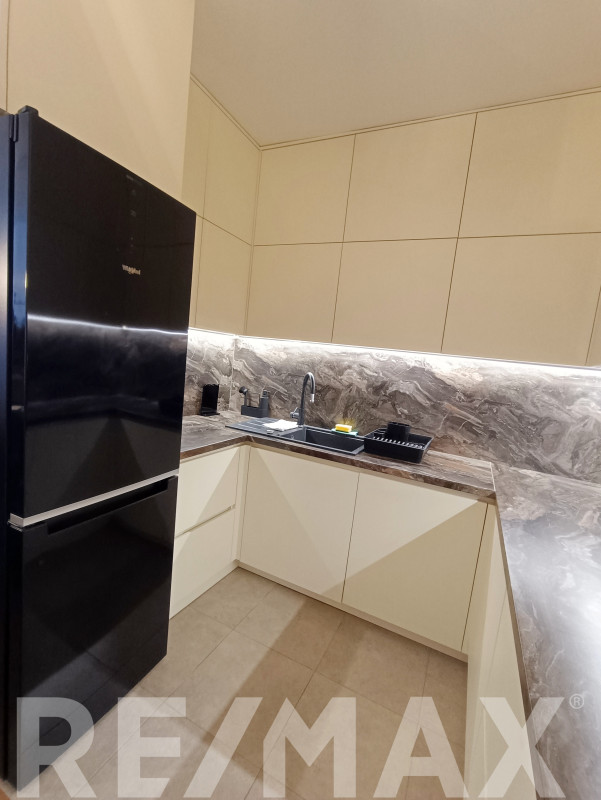 Luksuzan, nov trosoban stan 80m2 sa dva garažna mjesta, Ada 14