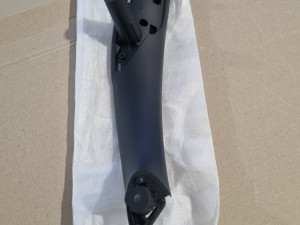 Rukohvat BMW F30 F31 zadnji desni