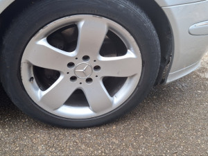 Alu felge sa gumama 17 " 5x112 mercedes E klasa  W211 211 210