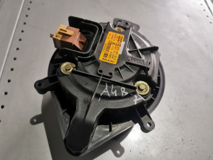 Motoric kabine grijanja audi a4 b7 8E1820021E