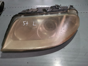 Lijevi far passat 5 plus