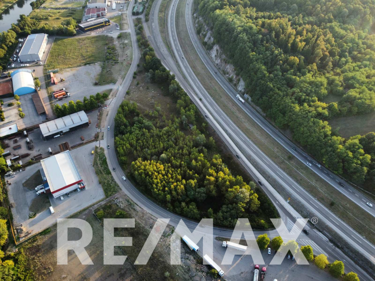 Zemljište 15596m2, građevinska dozvola, projekat, Klašnice