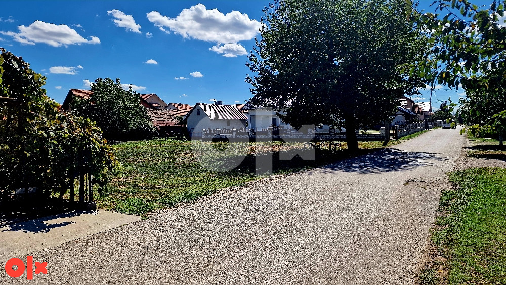 Plac sa građevinskom dozvolom zemljište Bijeljina 2