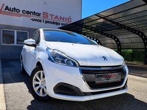 PEUGOET 208 MOD 2019 1.5 blueHDI 102 KS 6+R LED FAR UVOZ CH  TOP