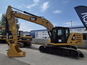 Korišteni Caterpillar bager 320 GC