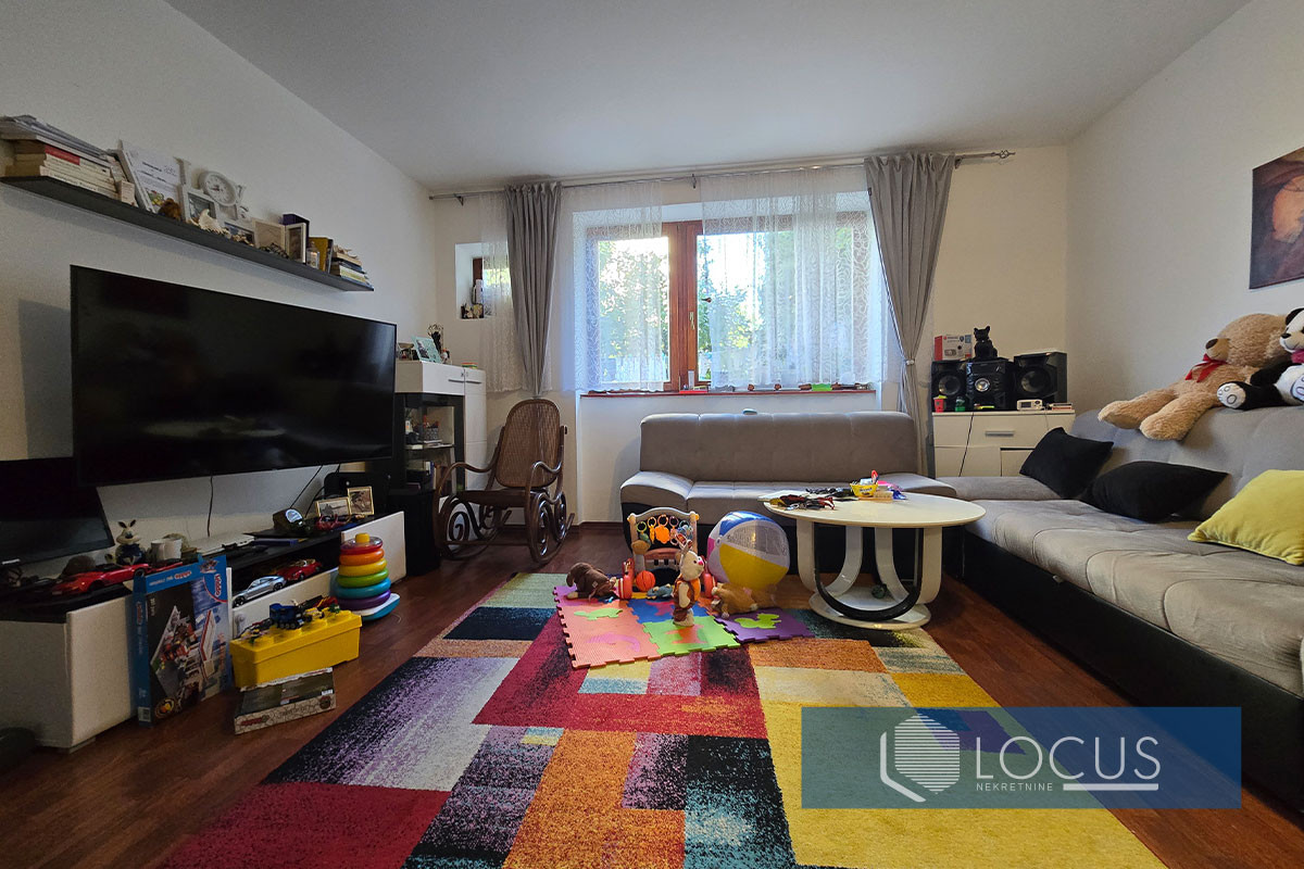 LOCUS:Trosoban stan sa garažom, Čobanija, Centar photo 4