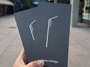 Galaxy S25 Edge 12/512GB Novo Zapakovano Garancija 1 Godina