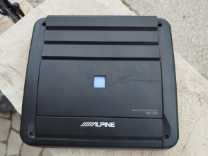 Auto pojacalo alpine