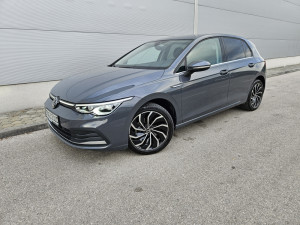 Volkswagen Golf 8 2.0 TDI DSG Style 2022god, IQ LIGHT