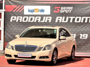 Mercedes-Benz E 220 Automatik super stanje