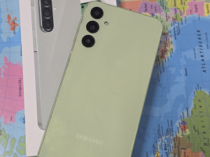 Galaxy A24 5G 6/128GB Top Stanje Garancija Radnje