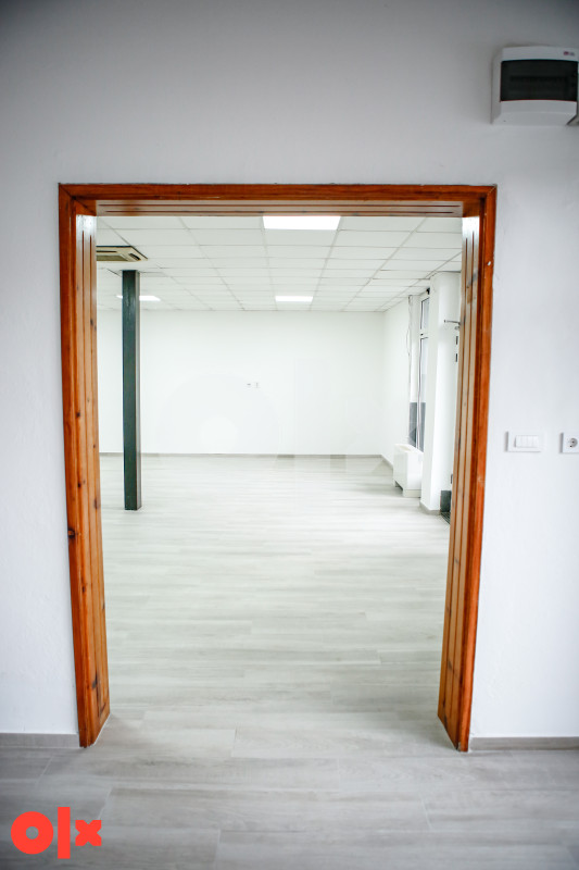 Izdaje se poslovni prostor 150m2 na magistrali M17  Konjic 11