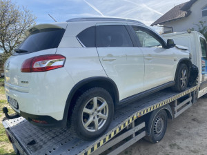 Dijelovi za peugeot 4008 4x4 djelovi 1.6 hdi 84 kw delovi