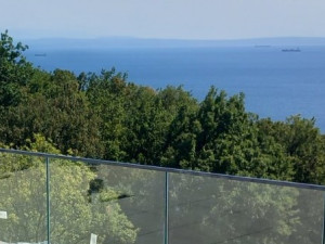 Staklena balkonska ograda