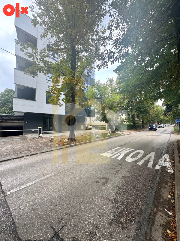 Iznajmljujemo poslovni objekat u centru grada 3