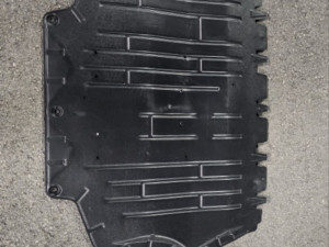 Zastita plastika motora VW Golf 6 2.0 tdi