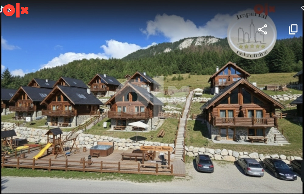 Zemljište Pale, Crvene stijene, Romanija, 45000m2, tri parcele