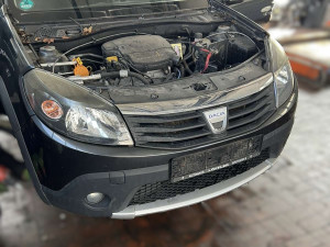 Vozilo u dijelovima DACIA SANDERO 1.6 benzin 2008-2012