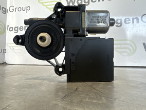 Motoric podizaca Volkswagen Passat 7 2013 (fotografija 2)