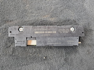 Bmw f11 f07 ANTENA POJACIVAC SIGNALA pojacalo antene 9228967