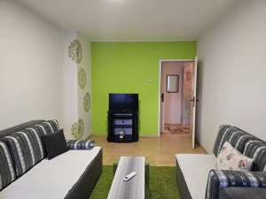 Stan centar, 38 m2, namješten, Banja Luka
