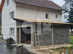 Commercial property with cold storage and warehouse in Busovača photo 4